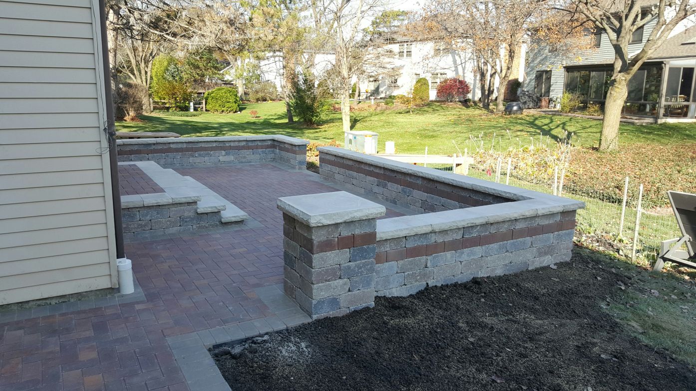 brick patio in north chicago hindsdale area by brick pavers LDECMUE