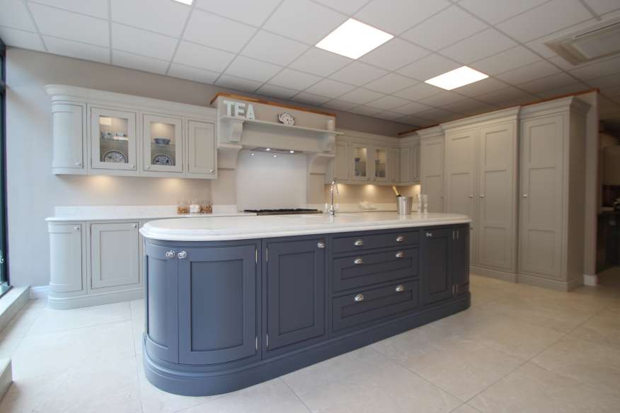 ex display kitchens rrp £45k large burbidge langton painted ex display kitchen less than 1 year ANCUFRB