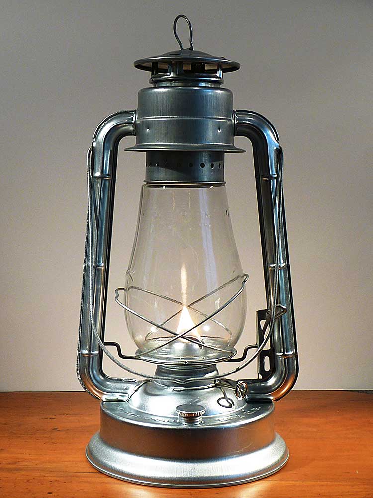 hurricane lamps w.t. kirkman champion hurricane lamp VTNGPHF