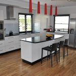 kitchen concepts freestyle black and gloss polar white. kitchen UZDSBLI