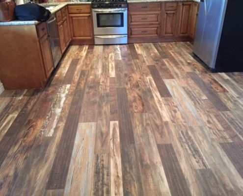 laminate wood flooring in kitchen- light, medium and dark wood | gainey AUIVNNU