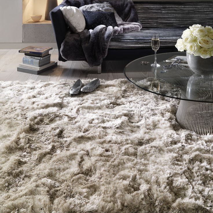 Shaggy Rug Adds Warmth in Your Living Room
