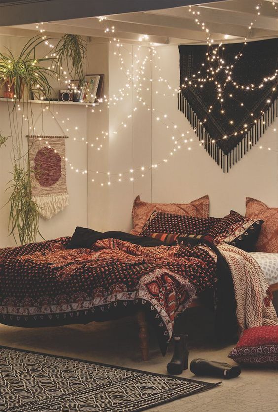 string lights for bedroom https://i.pinimg.com/736x/e5/58/27/e5582751ad4c7d6... UPEQMZO