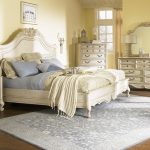 vintage bedroom furniture ... bedroom decor vintage antique bedroom furniture with cream colors ... EXXWNYH