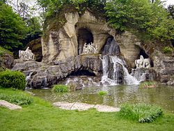 water gardens bosquet of the baths of apollo, in the gardens of versailles OFWGRJJ