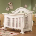 white cribs lusso nursery century collection 4 in 1 crib w/mini rail in french white UCMTTCD