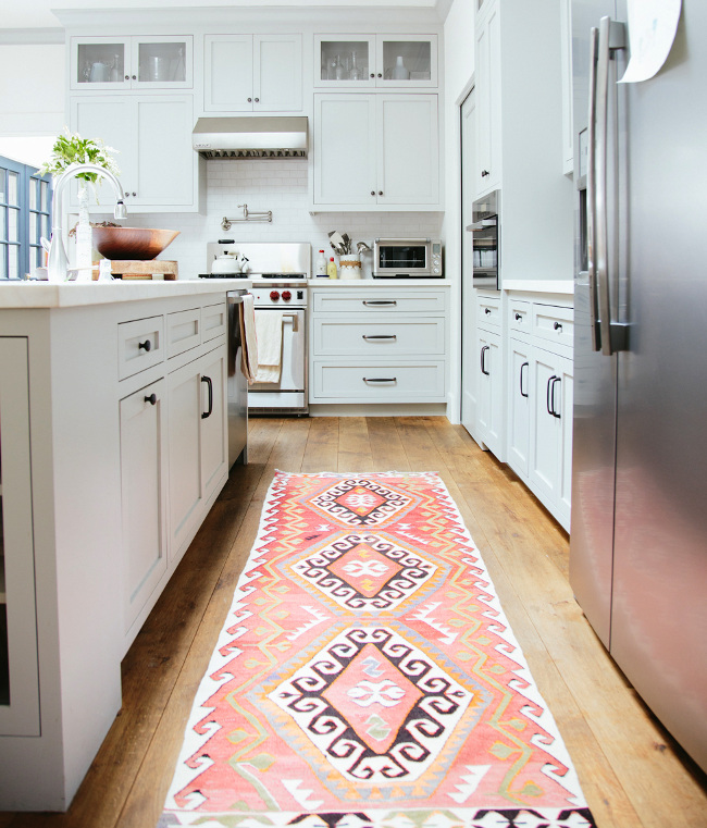 A guide to buy the right kitchen rugs