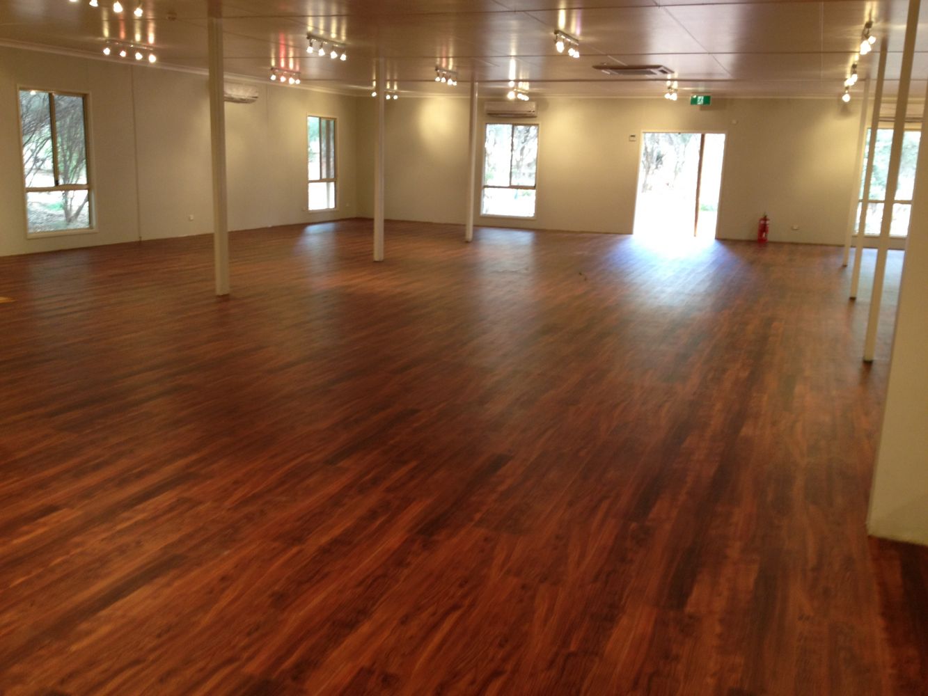 floor coverings commercial flooring supply u0026 installation specialists - over 47 years  experience MNRNYOR