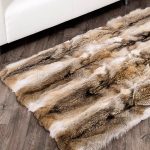 Fur rug coyote rug TVJUOQL