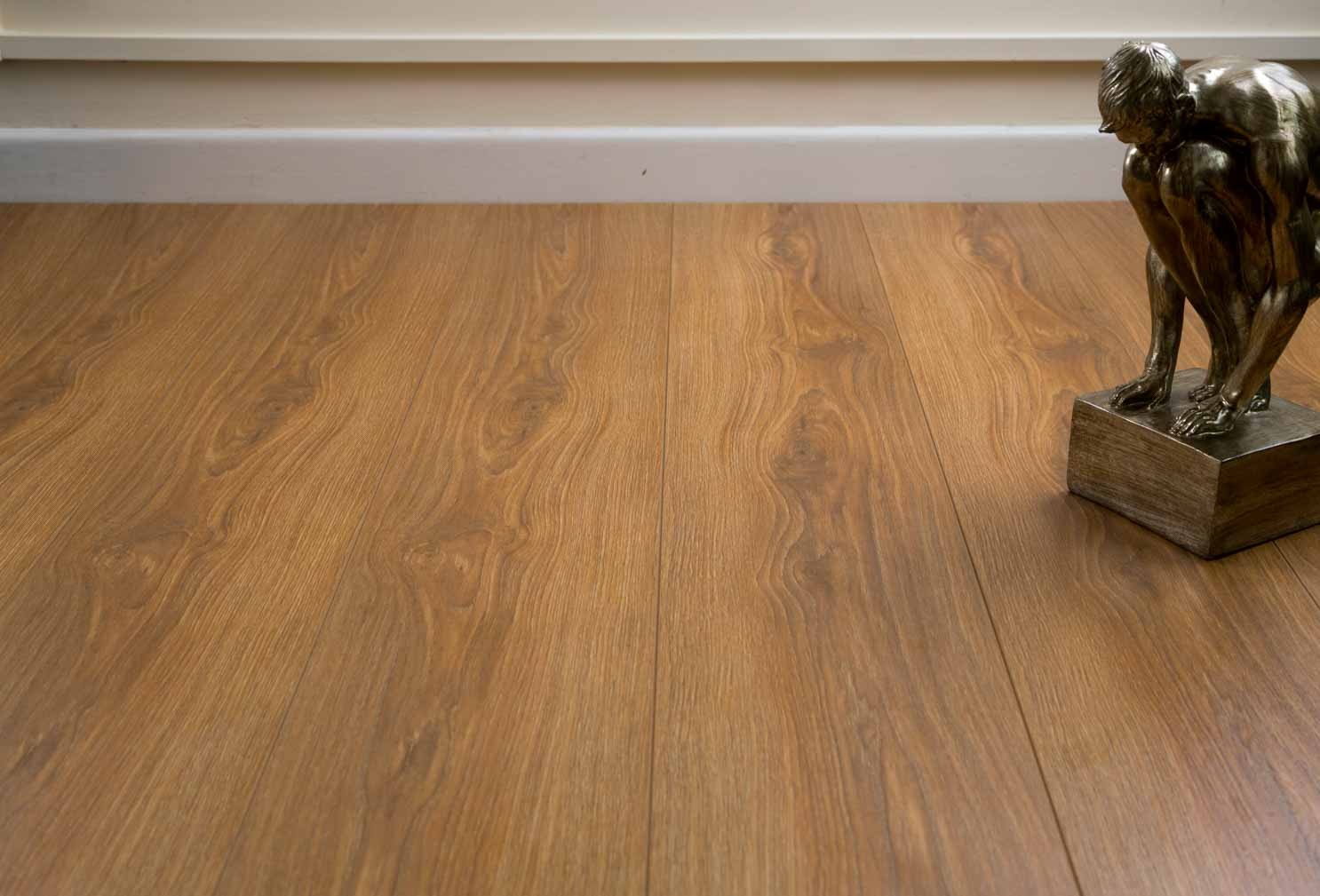 laminates floor burnbury 12mm french oak laminate flooring GWOTRCN