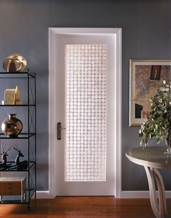 Interior Doors With Frosted Glass Panels: To Be Considered or Not?