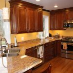 kitchen color schemes with cherry cabinets kitchen wall colors with wood cabinets WYHXKIQ