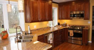 kitchen color schemes with cherry cabinets kitchen wall colors with wood cabinets WYHXKIQ