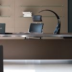 Modern Italian executive office desks Athos by IVM