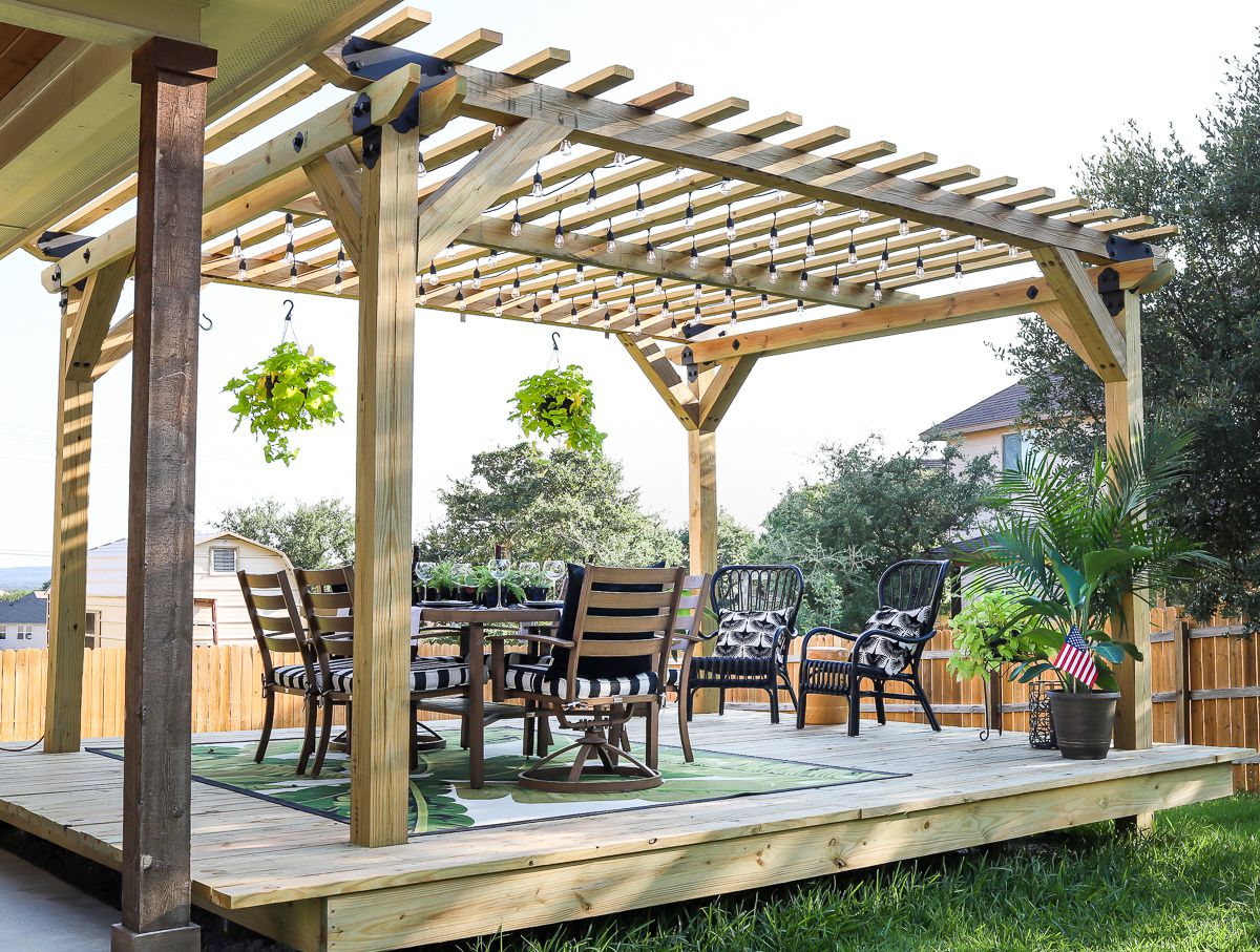 Pergola Designs for a Heavenly Garden