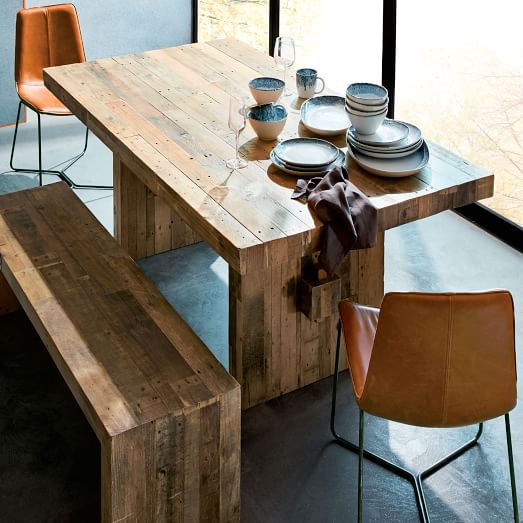 A Wood Dining Table for Great Dining  Hours