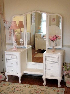 Antique White Vanity Set - Ideas on Fot