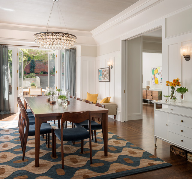 Area Rug under Dining Room Table