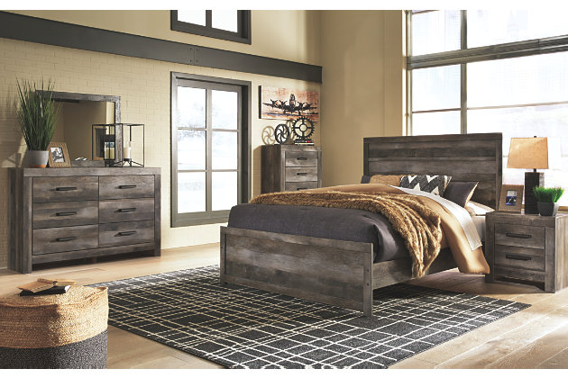 Wynnlow Queen Panel Bed | Ashley Furniture HomeSto