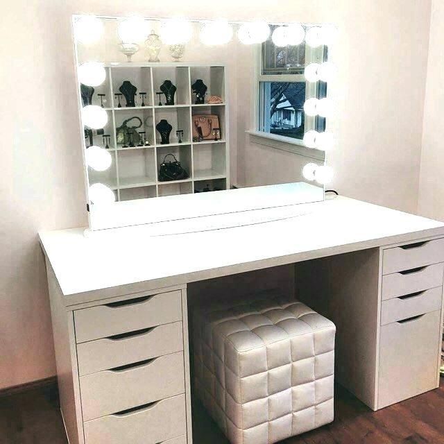 Best Lighting For Makeup Vanity | Ikea fikirleri, Dekorasyon .