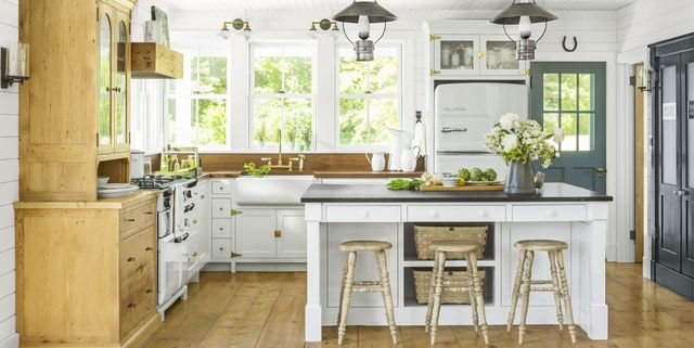 16 Best White Kitchen Cabinet Paints - Painting Cabinets Whi