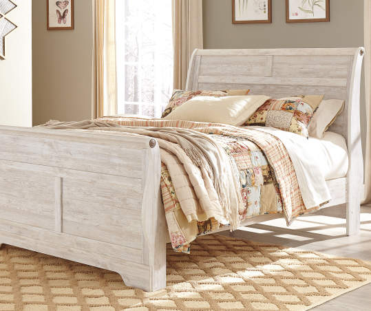 Signature Design by Ashley Willowton Queen Bed | Big Lo