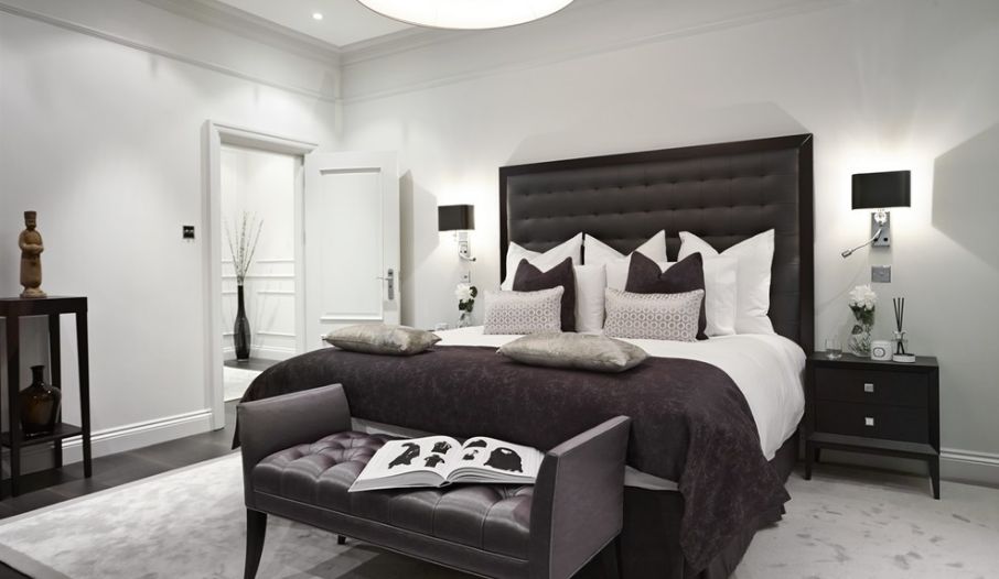 35 Timeless Black And White Bedrooms That Know How To Stand O