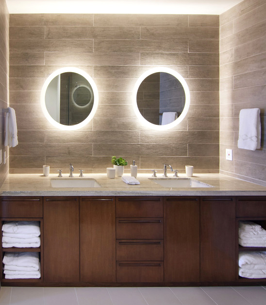 Bathroom Vanity Lighting: Ideas and the 2+1 Design Rule | Lights .