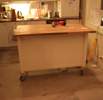Kitchen island on wheels: Add casters to STENSTORP - IKEA Hacke