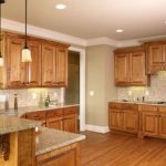 1000+ ideas about Honey Oak Cabinets on Pinterest | Oak kitchens .