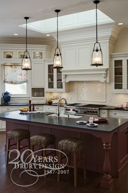 Elegant Lakeside Kitchen | Traditional kitchen design, Elegant .