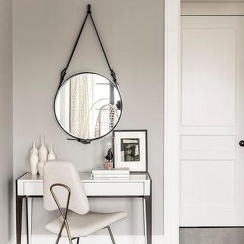 White Modern Bedroom Vanity Design Ide