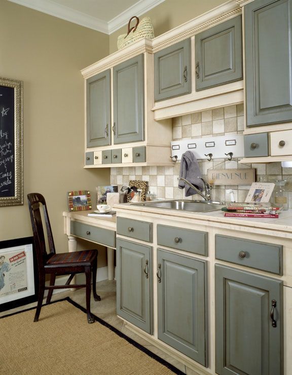 Scandalous Wall Talk | Kitchen cabinet colors, Grey kitchen .