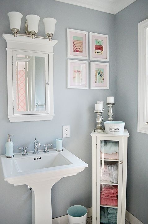 20 Sweet Bathrooms with Pedestal Sinks Pinterio.com | Pedestal .