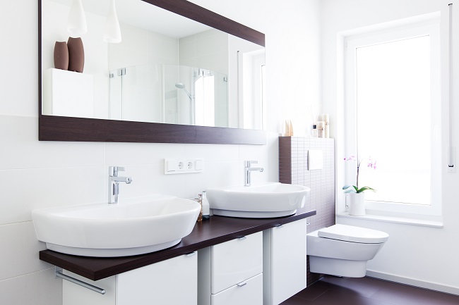 12 Super Smart Small Bathroom Ideas - Zing Blog by Quicken Loa