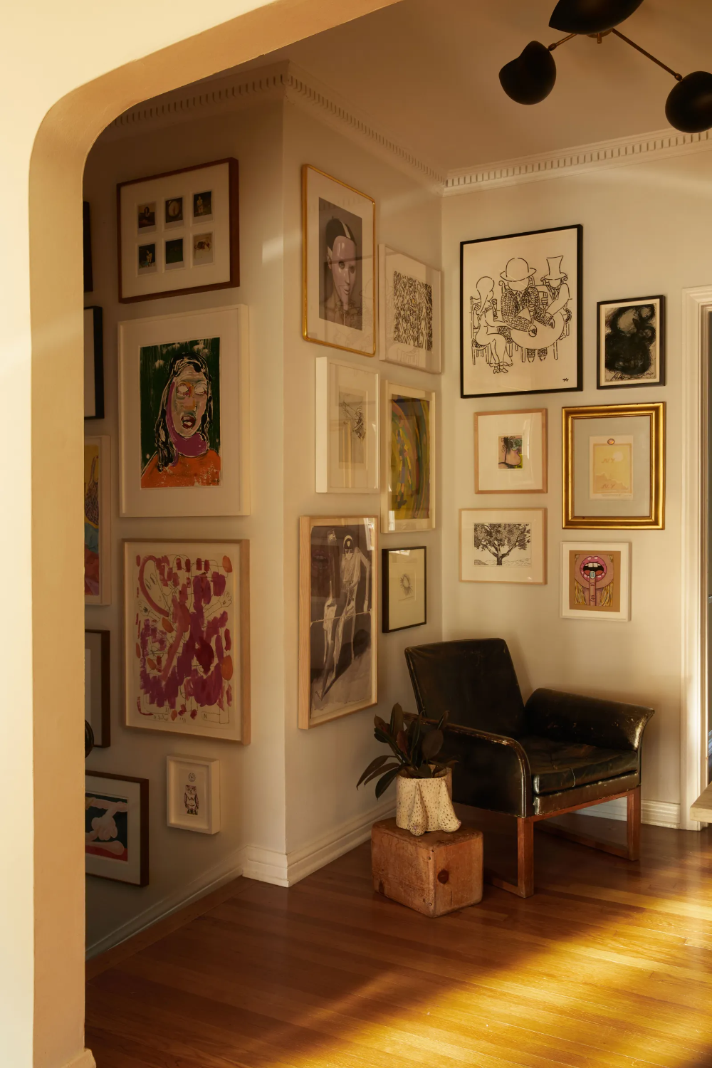 How to Create Great Art Wall in Your Home