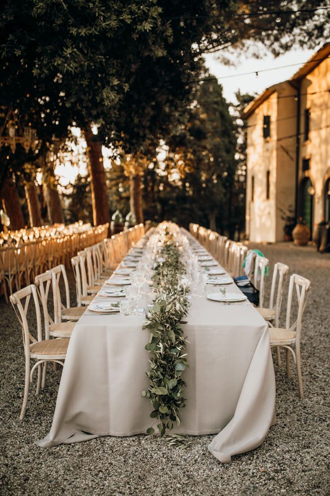 Banquet Tables for Arranging Events at  Home