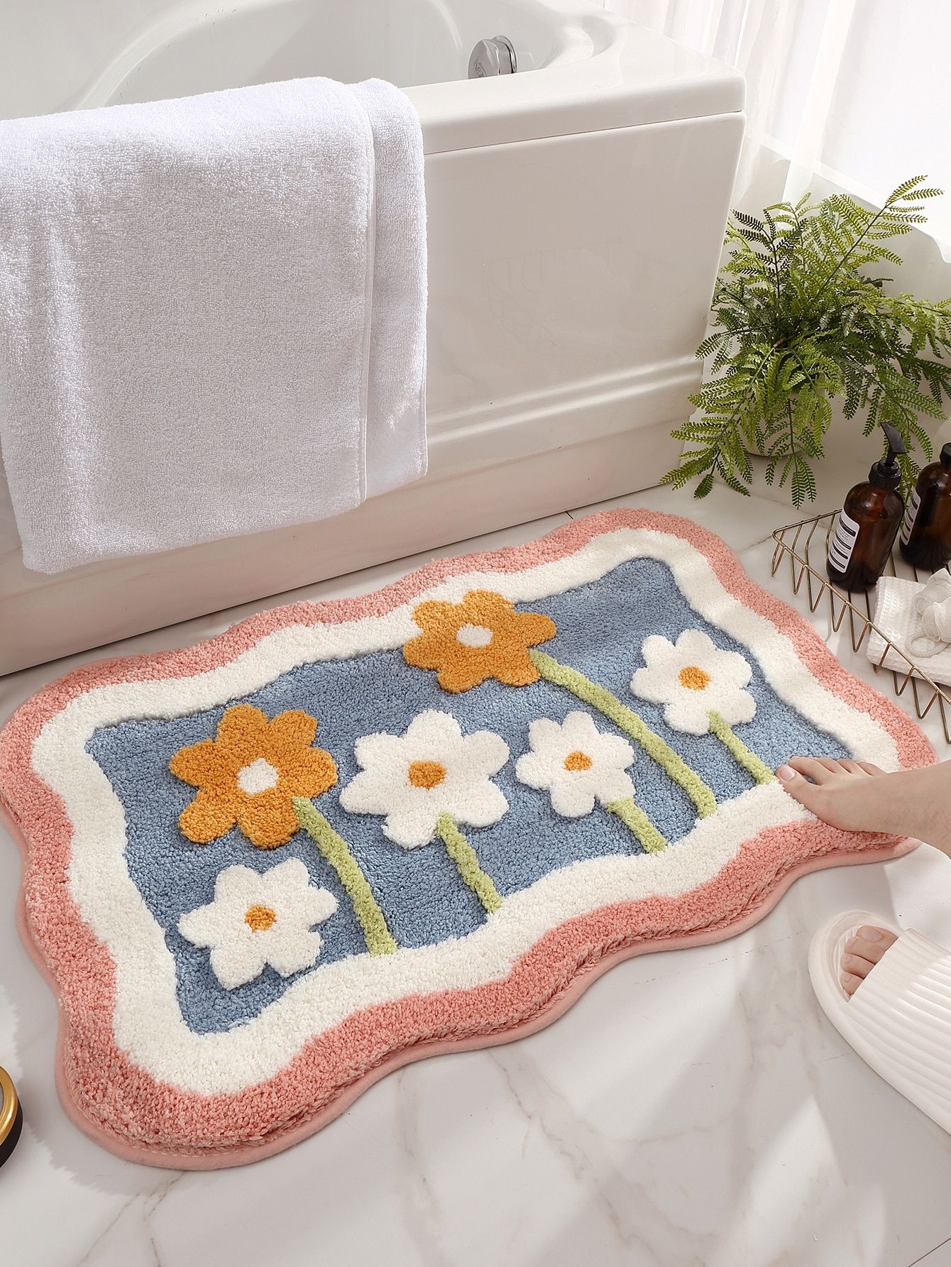 Choosing the Perfect Bath Rug for Your
Bathroom Decor