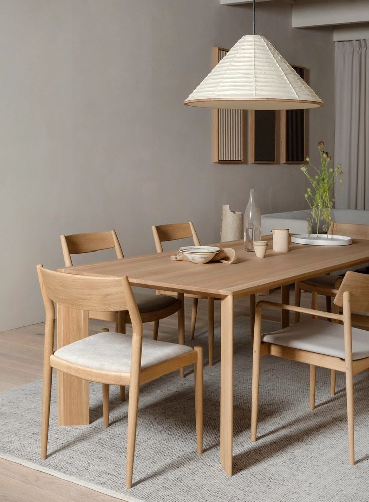 Tips for Styling Your Bobs Furniture
Dining Room