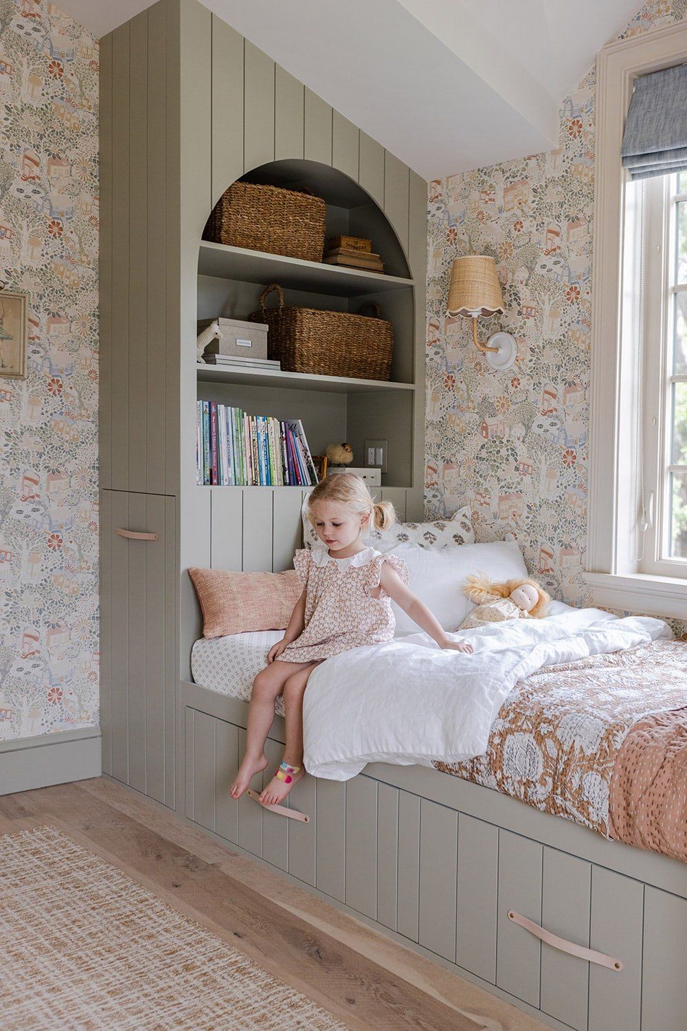 Creating a Cozy Retreat: Design Ideas for
a Girls’ Bedroom