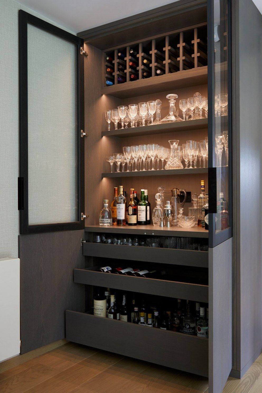 Home bar design – design your home using home bar designs