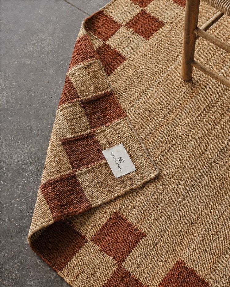 Eco-Friendly and Stylish: The Benefits of
Jute Rugs