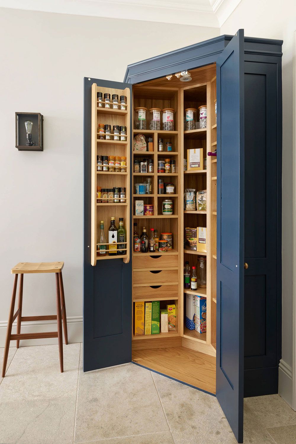 Practical and Trendy Kitchen Storage Solutions