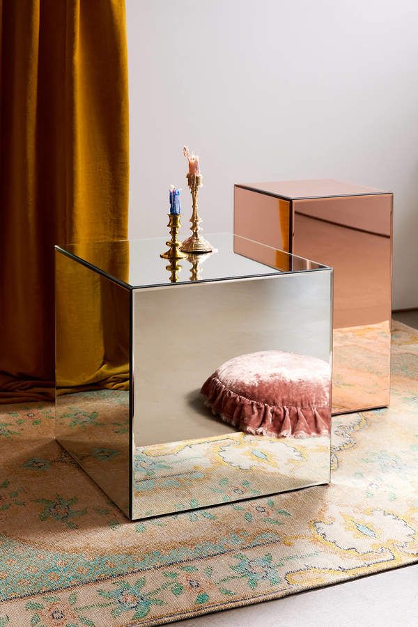 Mirrored Side Table – A Stylish Way of  Decoration