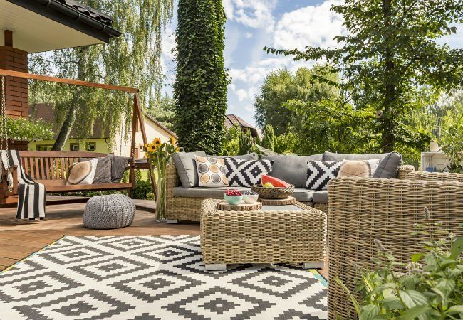 The Advantages of Using Outdoor Carpet in
Your Outdoor Spaces