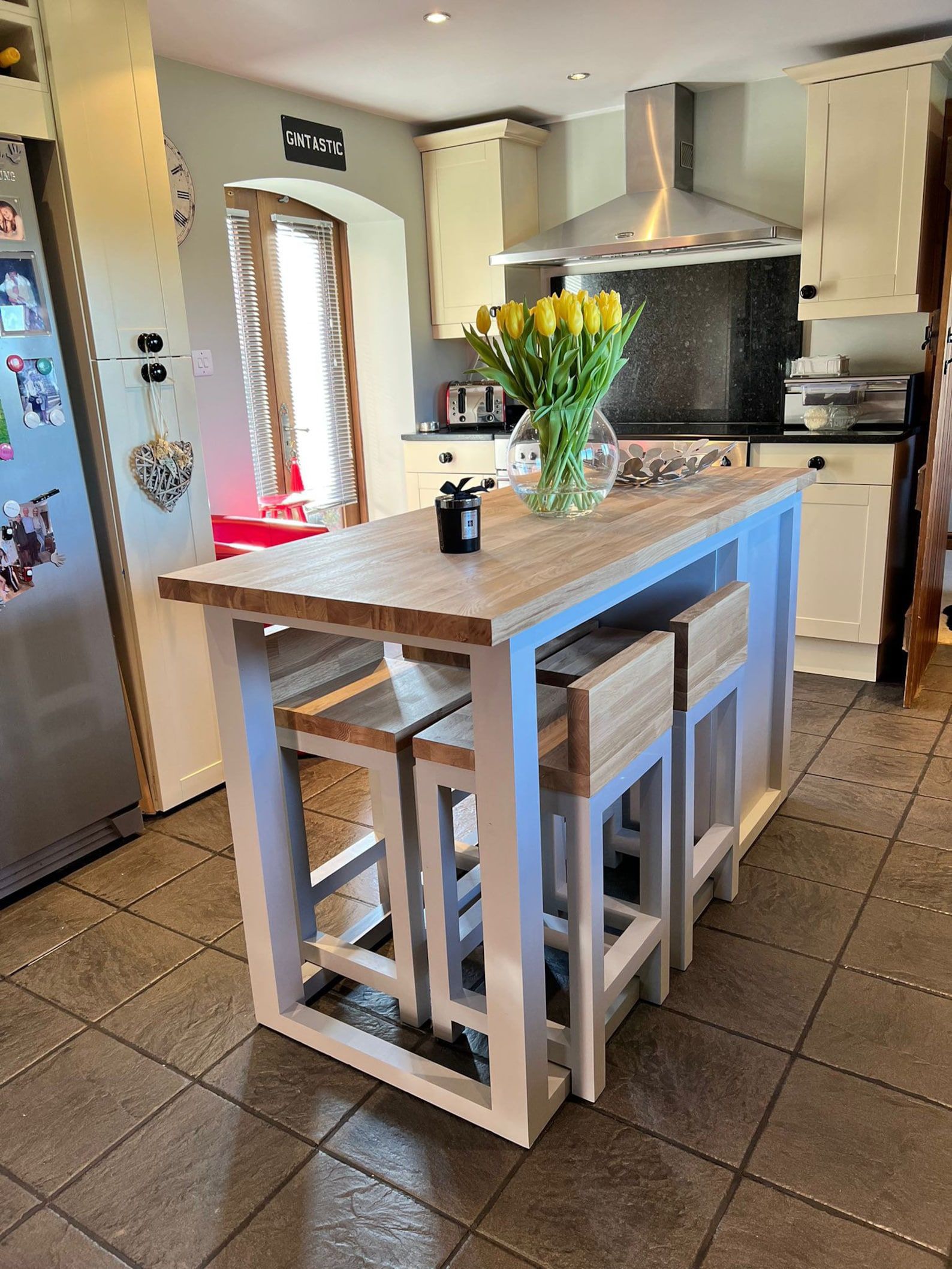 Maximizing Space: Small Kitchen Island
Table Ideas