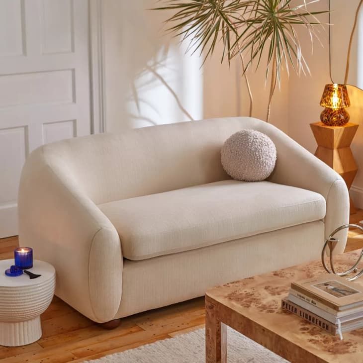 Small Sofas for Elegant Furnishing of Your Small Home