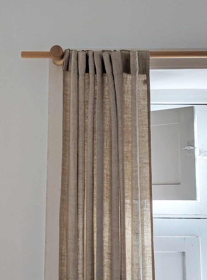 How to Choose Wooden Curtain Rods for Your Home