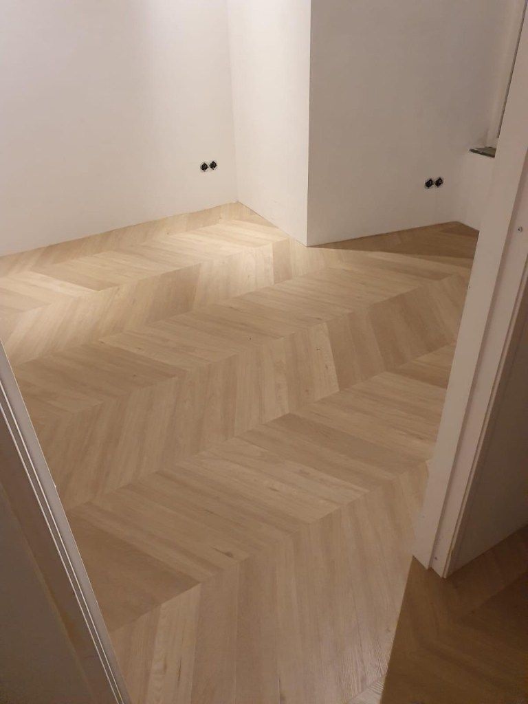 The important factors to choose laminates floor