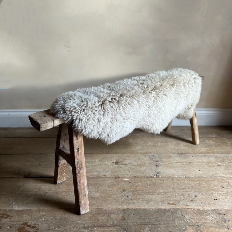 How to maintain sheepskin rug